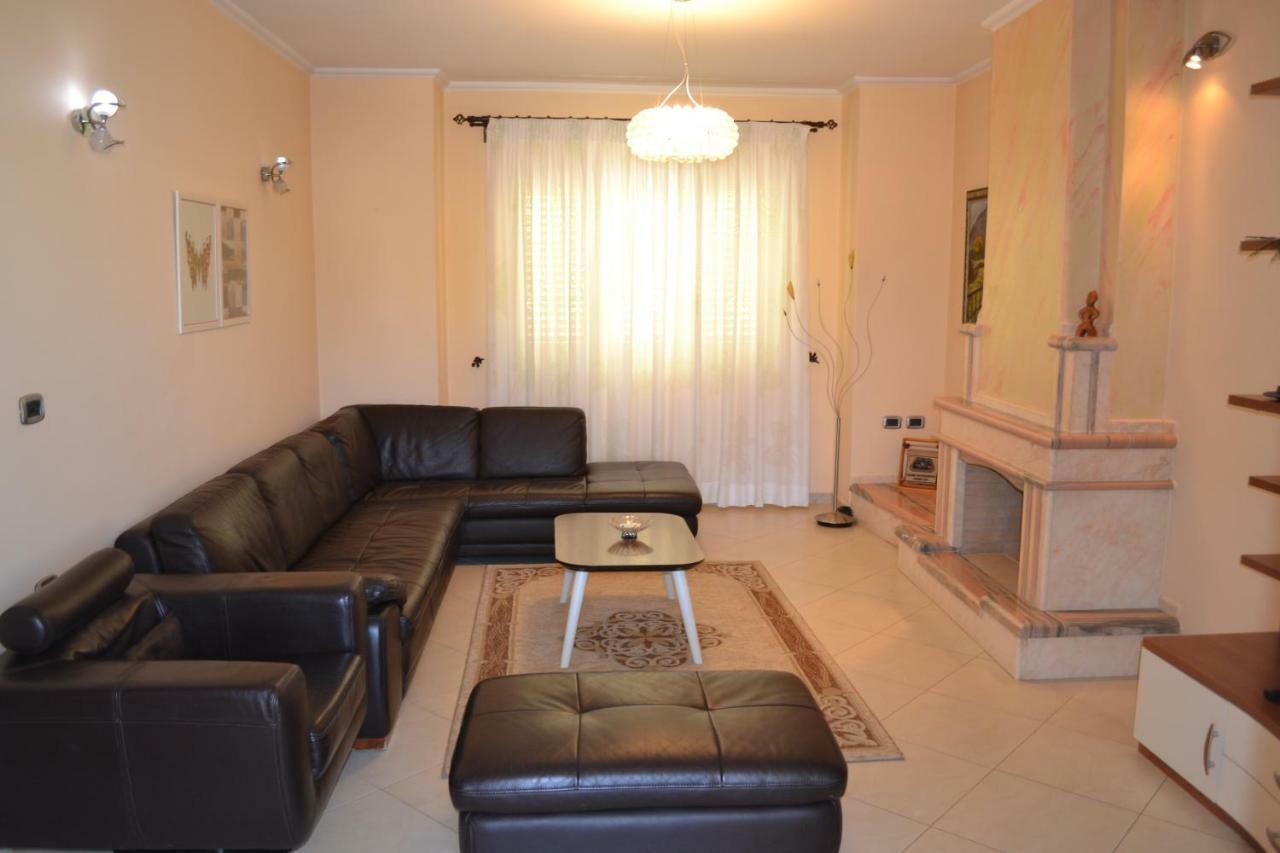 Penthouse 4 Bedrooms Apartment Vlore Exterior photo